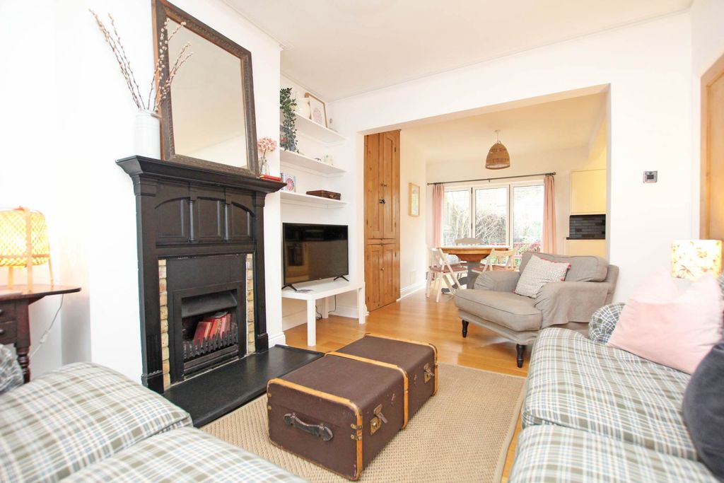 Property photo 2 of 16