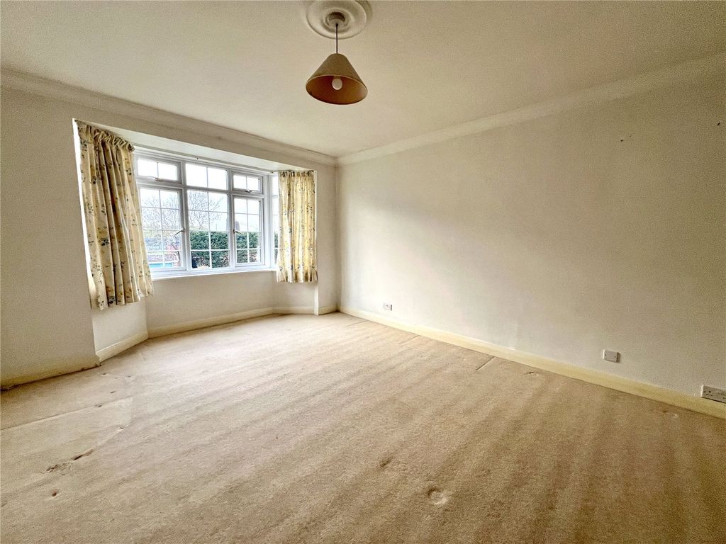 Property photo 2 of 10 Living Room