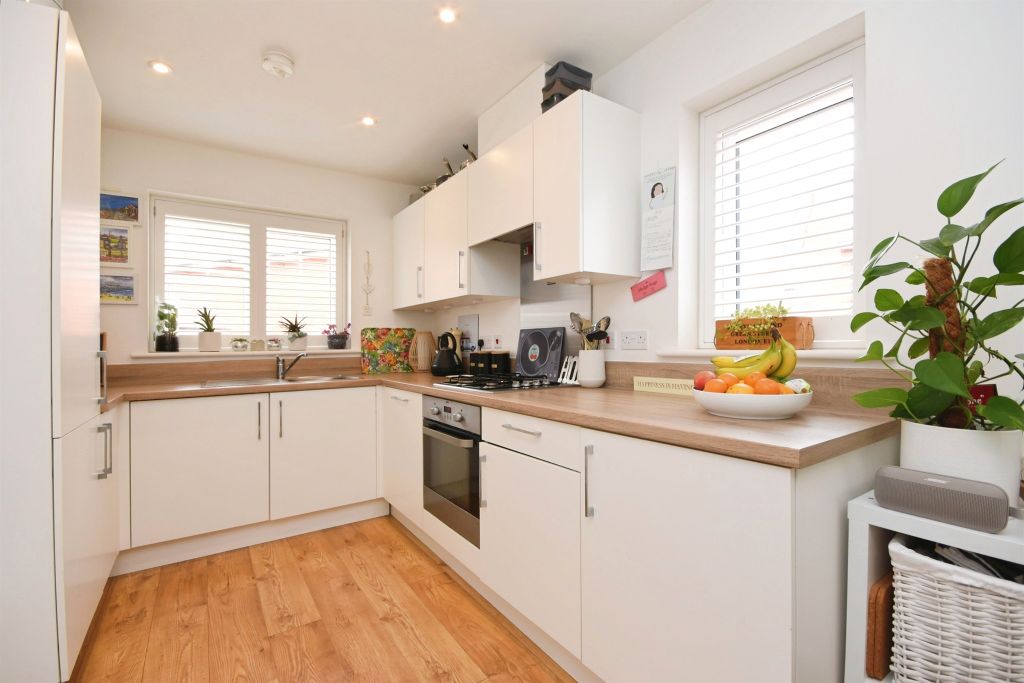 Property photo 2 of 16
