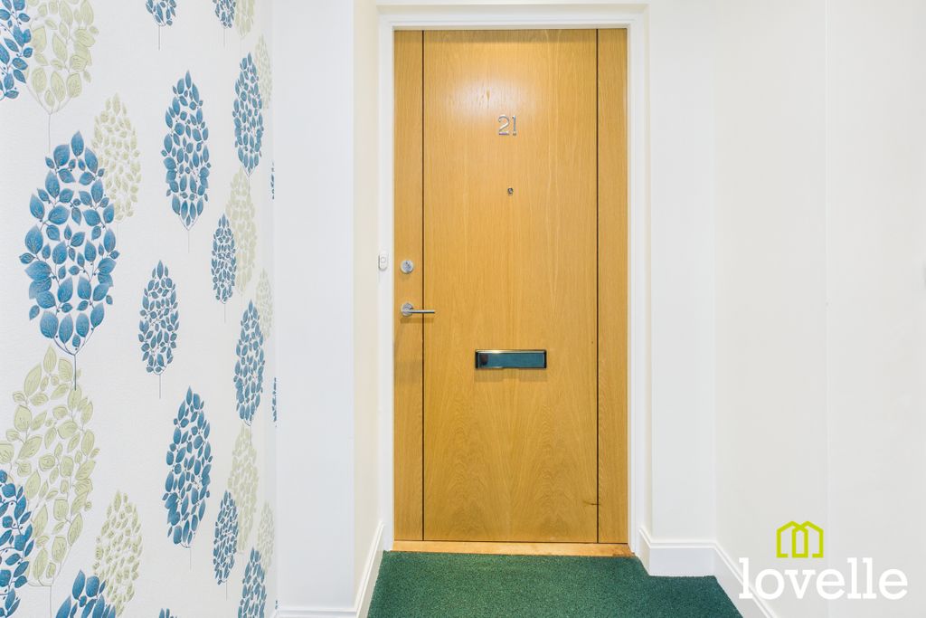 Property photo 3 of 27