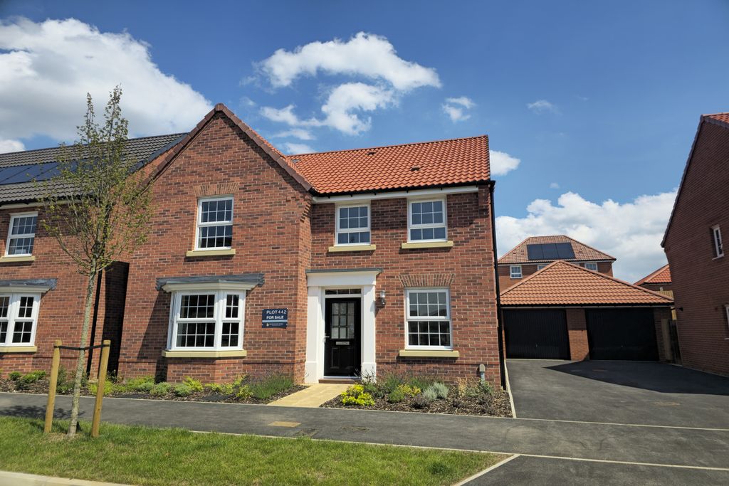 Property photo 1 of 10 Plot 442
