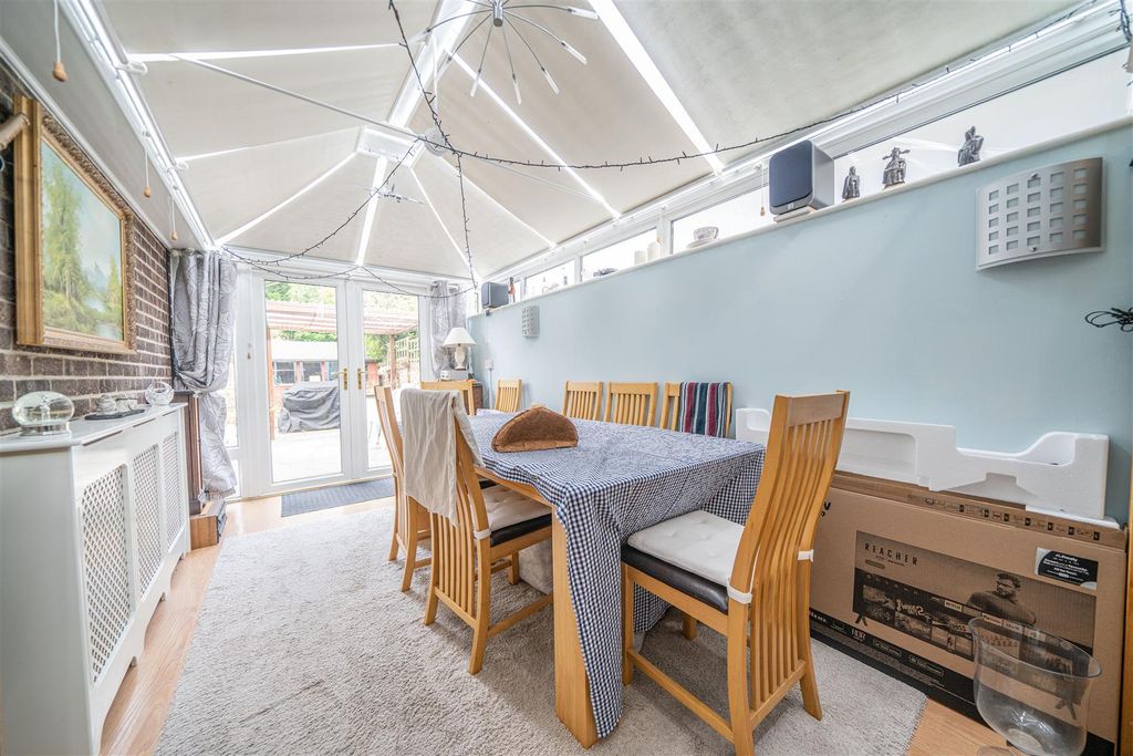 Property photo 3 of 18 M4.Jpg