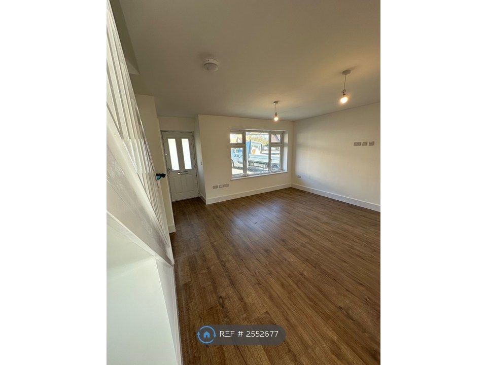 Property photo 3 of 22 Living Room