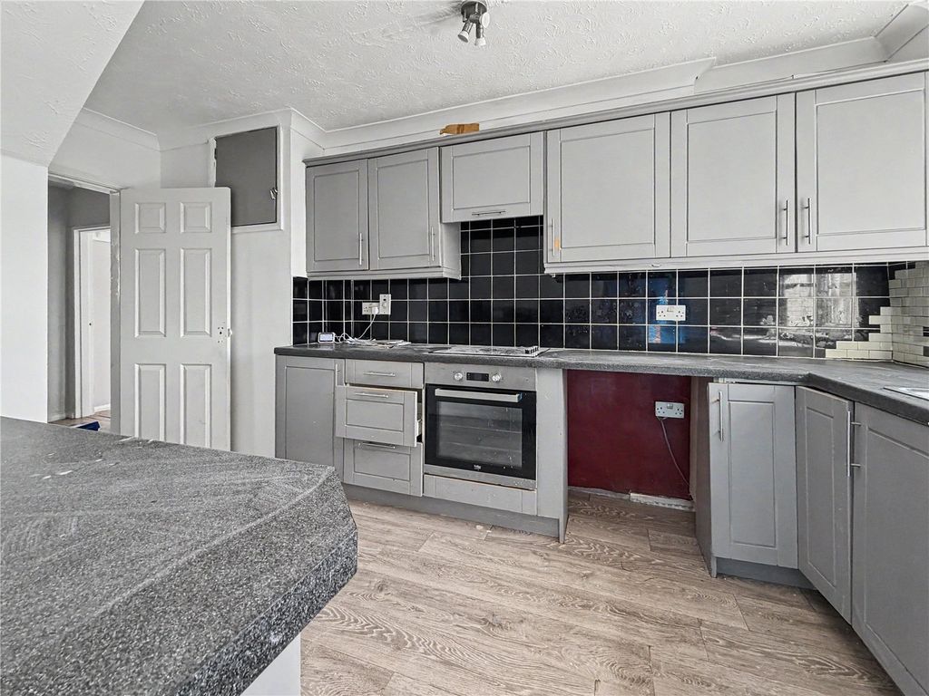 Property photo 3 of 12 Picture No. 03