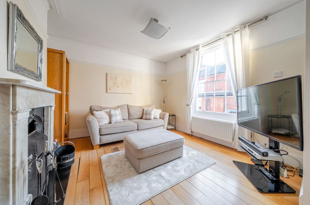 Property photo 2 of 13 1402475-11-696F5d...