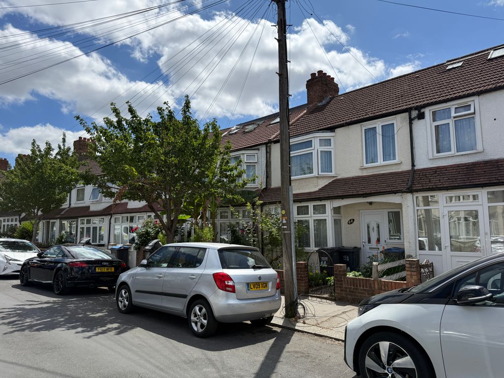 Property photo 1 of 18