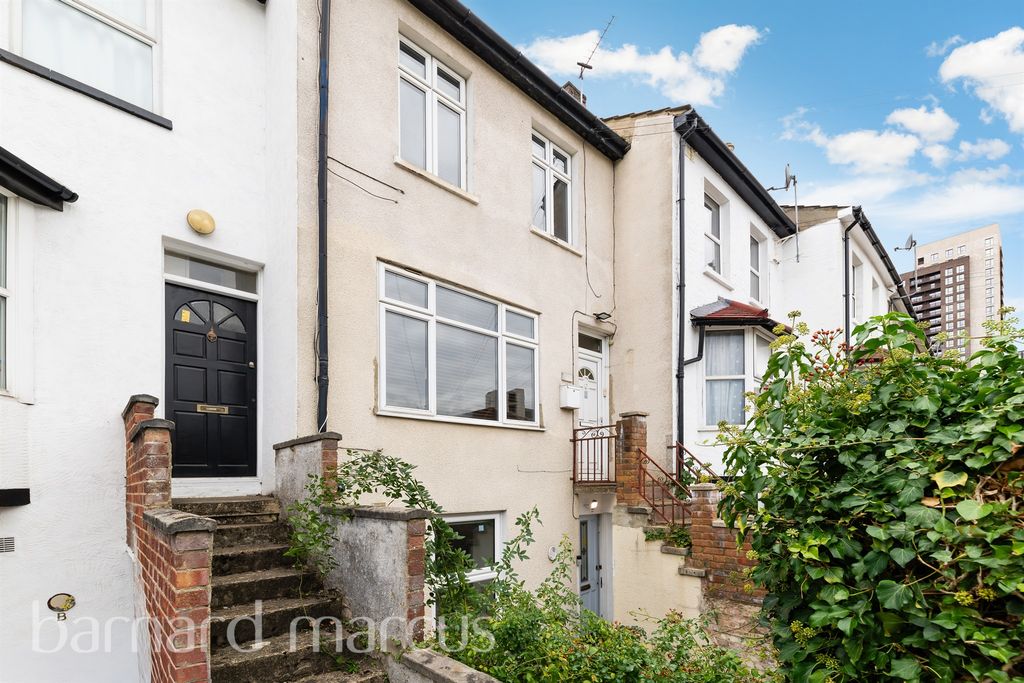 Property photo 1 of 10