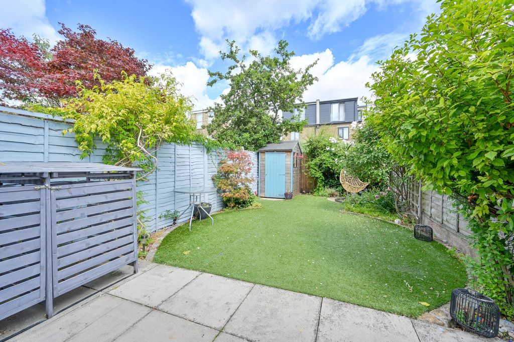Property photo 3 of 4