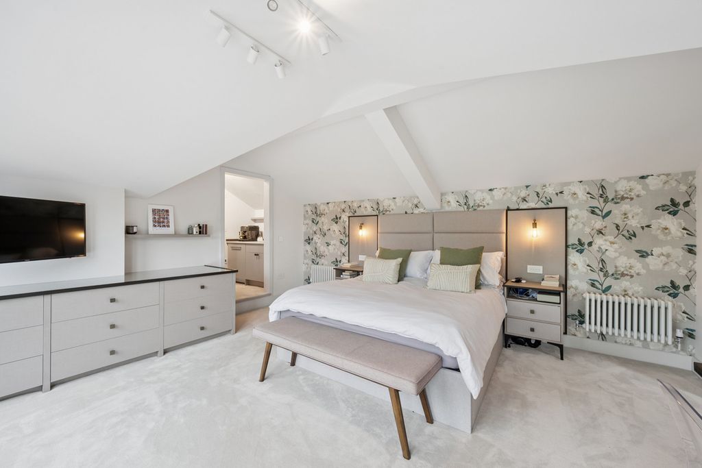 Additional image 27 of 7 bed detached house for saleAlwoodley Lane, Alwoodley, Leeds LS17