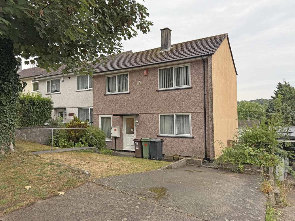 Property photo 1 of 18 Carradale Road 18 - Front.Jpg