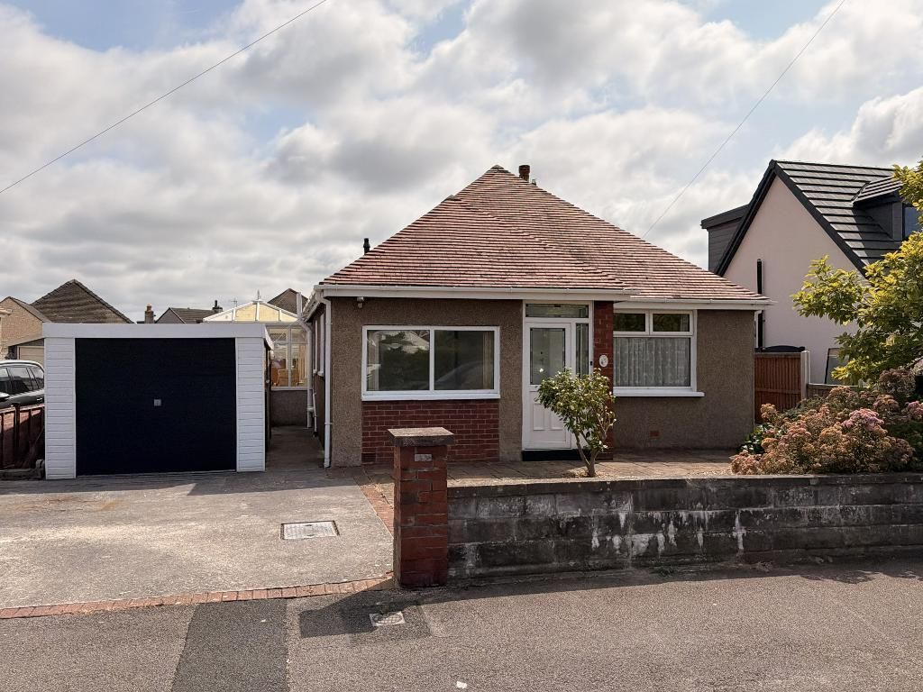 Property photo 1 of 16 External