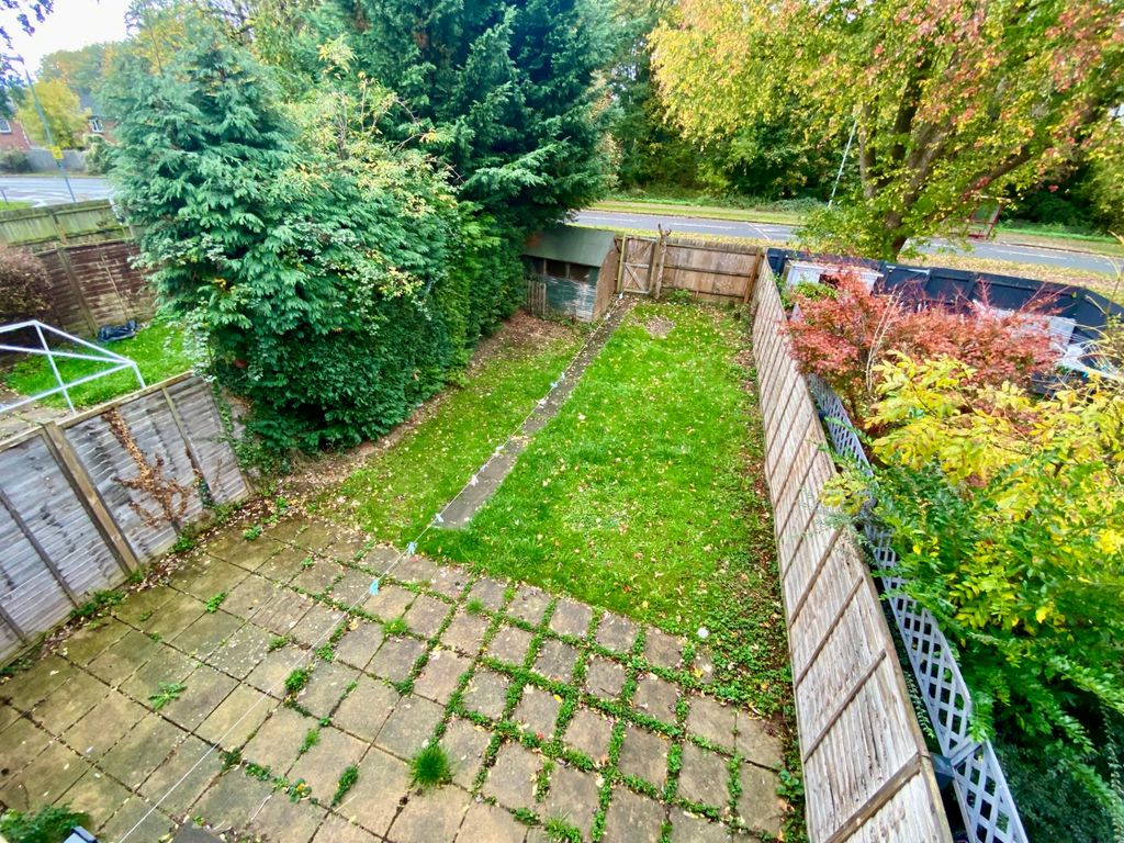 Property photo 2 of 16 Campion Court