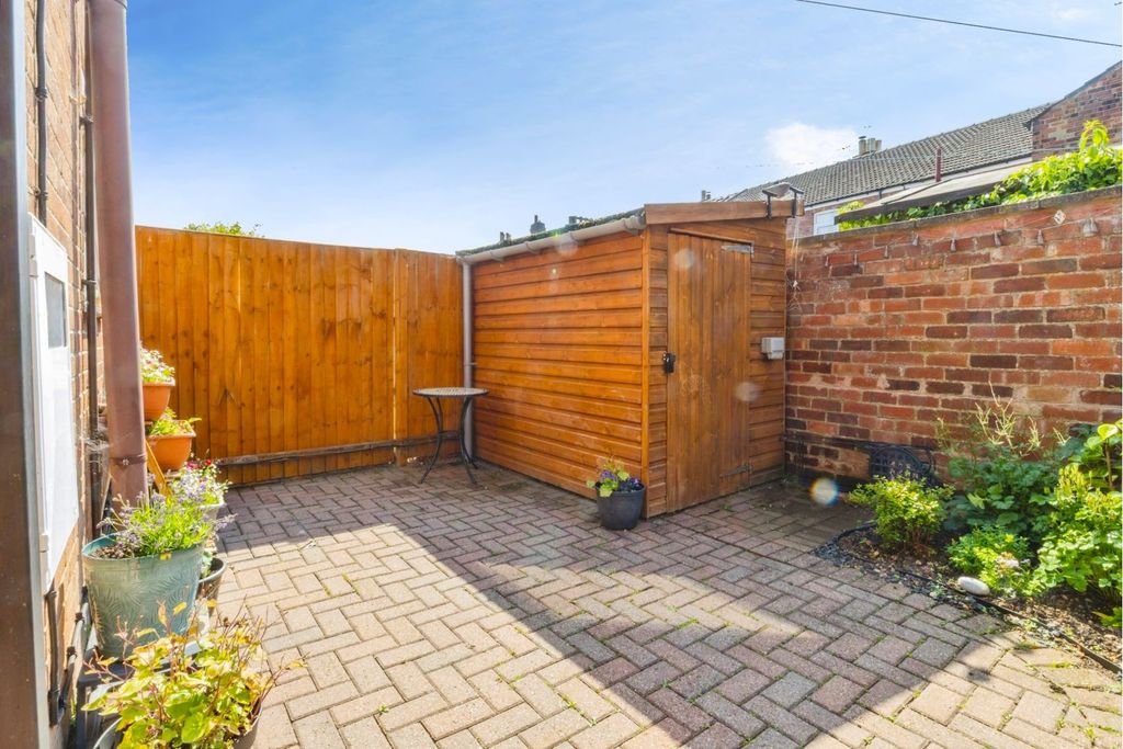 Property photo 2 of 12
