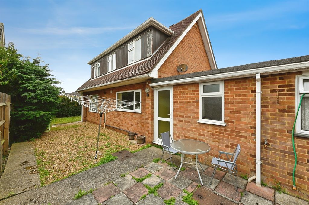 Property photo 2 of 19