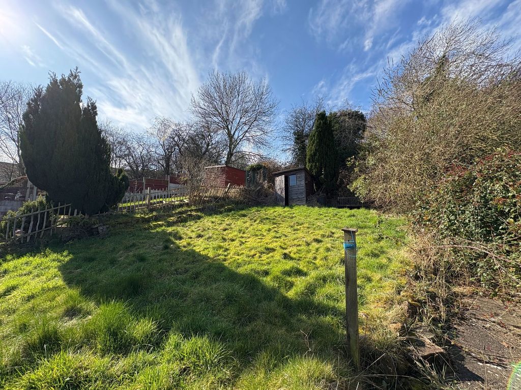 Property photo 3 of 4