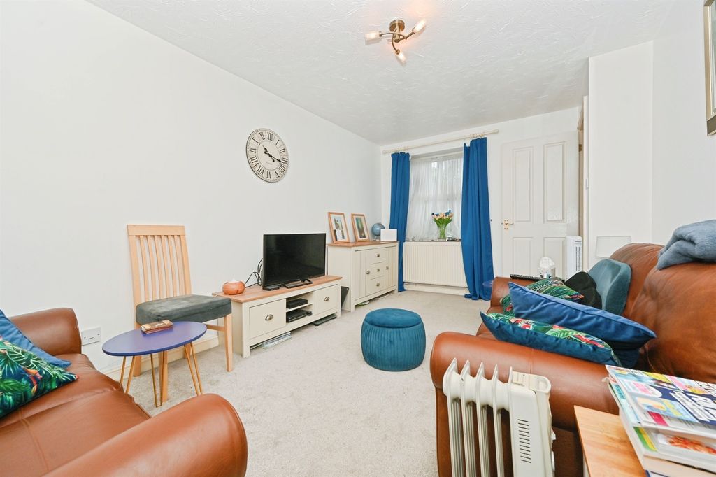 Property photo 2 of 15