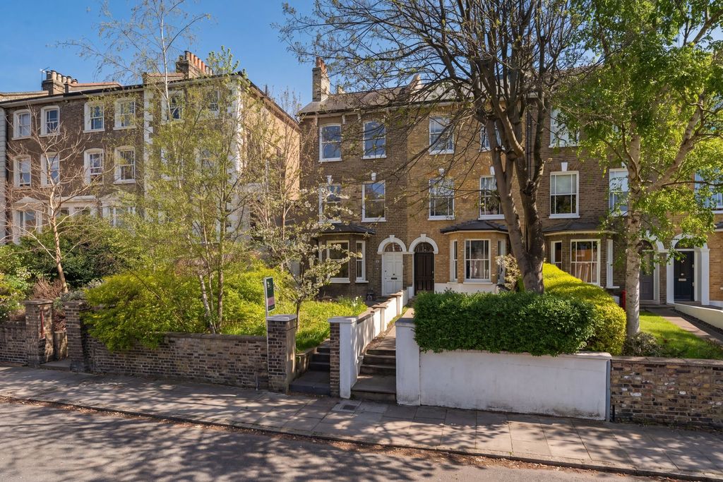 Property photo 1 of 4