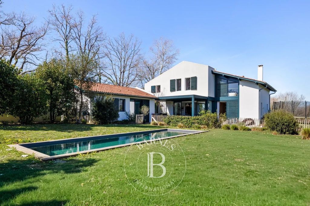 Property photo 3 of 19