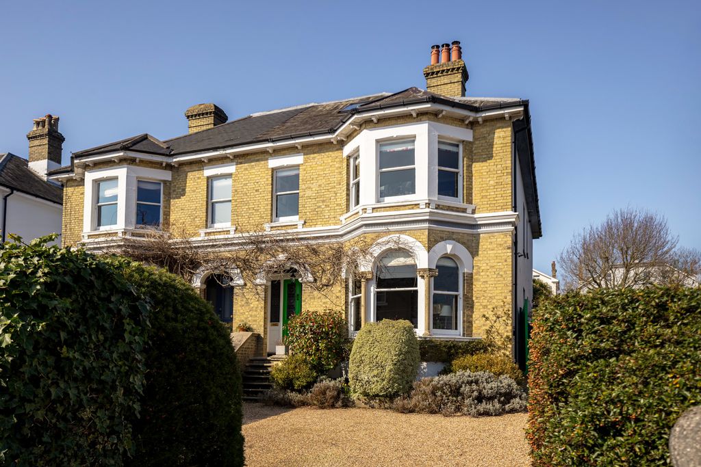 Property photo 1 of 37 330015 - Exterio1.Jpg