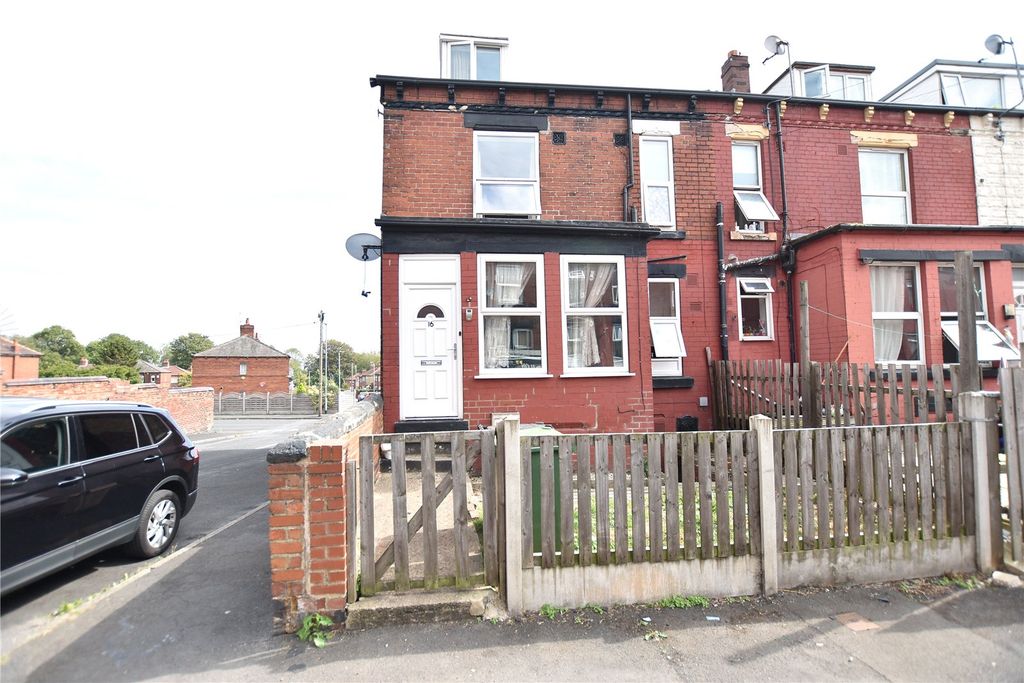 Property photo 2 of 14 Picture No. 27