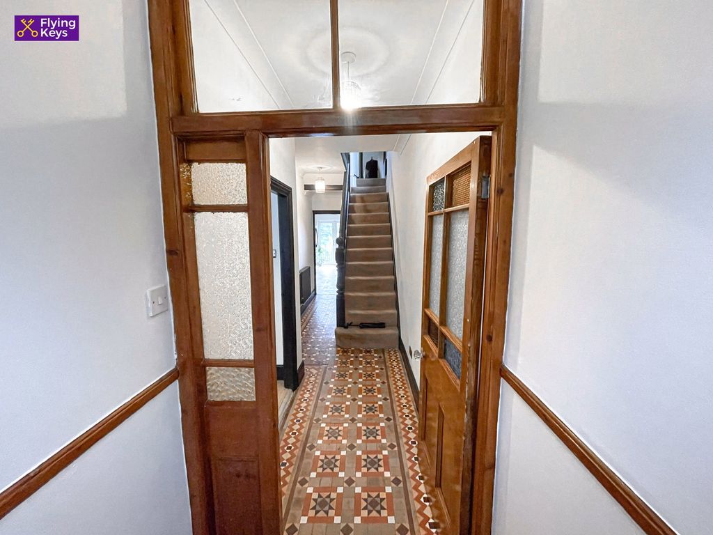 Property photo 2 of 29
