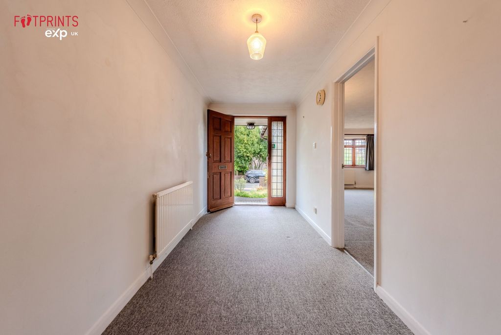 Property photo 2 of 23