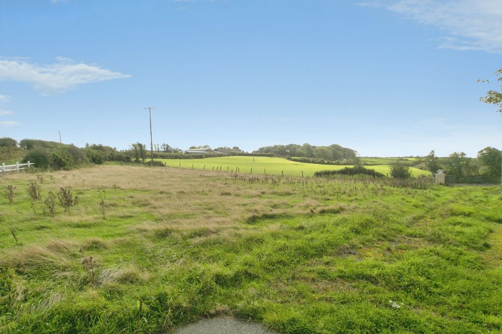 Property photo 2 of 26 Pbox-Img.Jpg