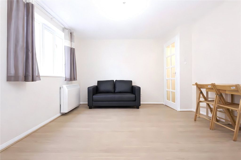 Property photo 2 of 5 Picture No. 04