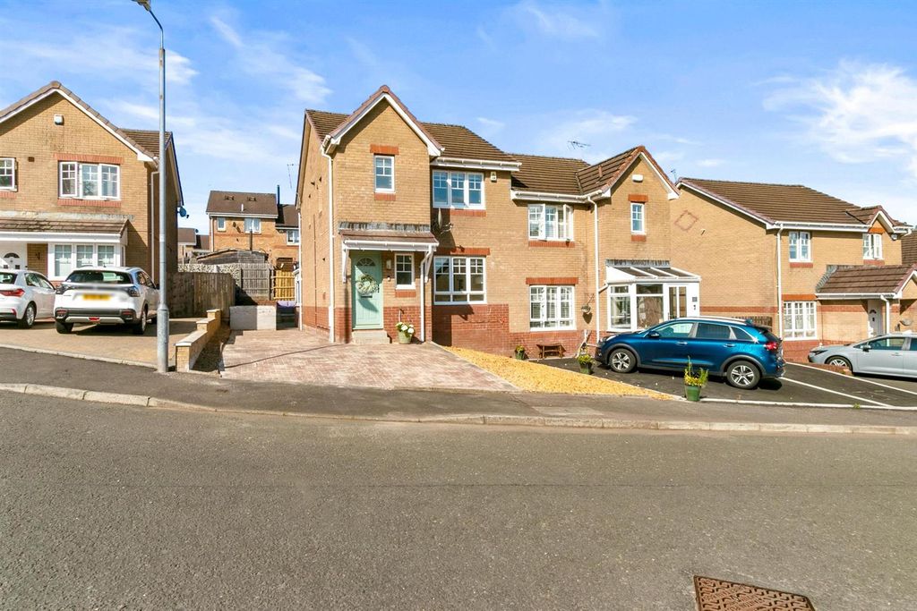 Property photo 1 of 29