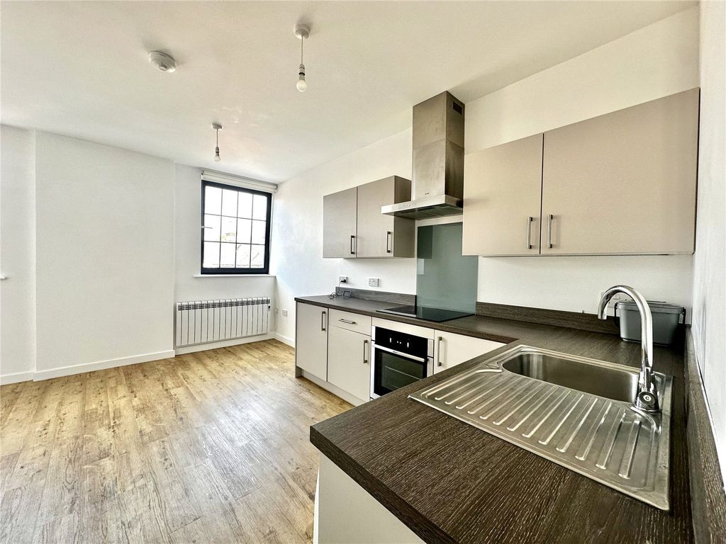 Property photo 2 of 6 Picture No. 02