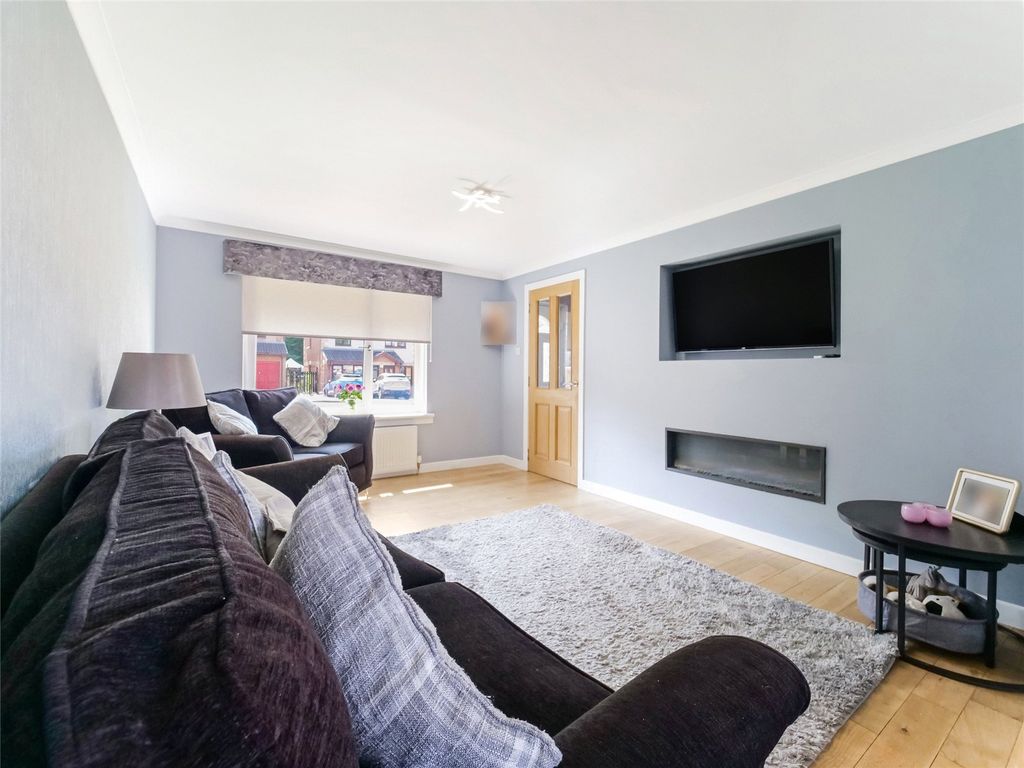 Property photo 2 of 18 Picture No. 13