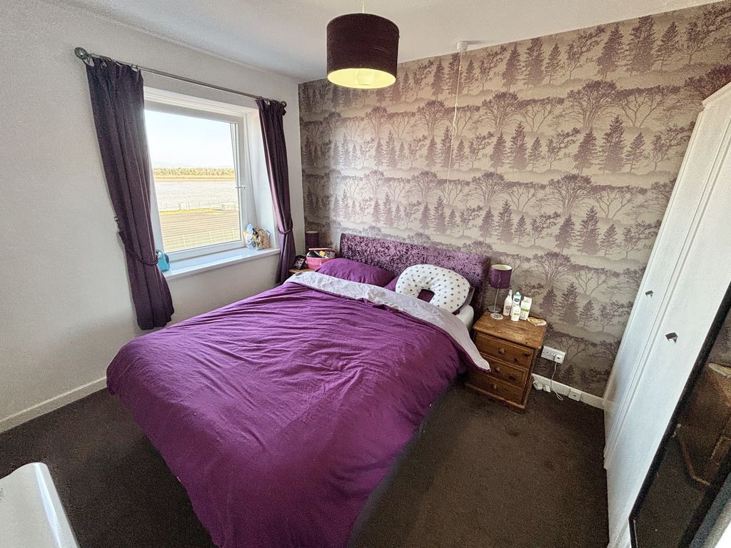 Additional image 8 of 2 bed flat for saleWyre View, 27-28 Queens Terrace, Fleetwood FY7
