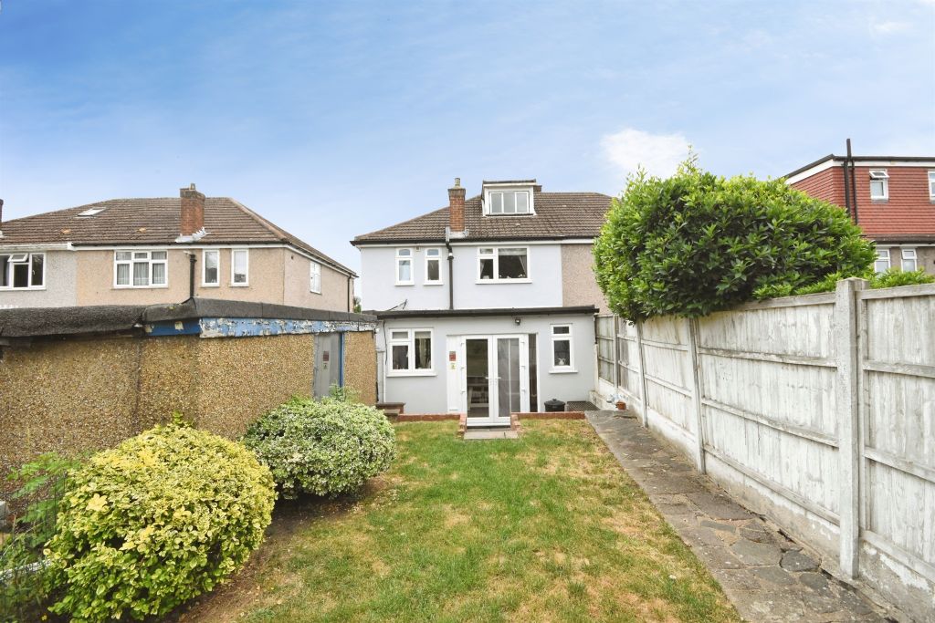 Property photo 2 of 18
