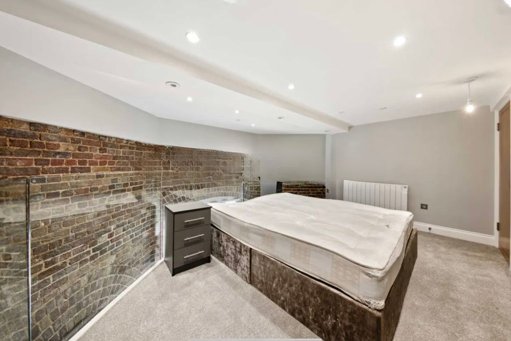 Property photo 3 of 7 Img_0847