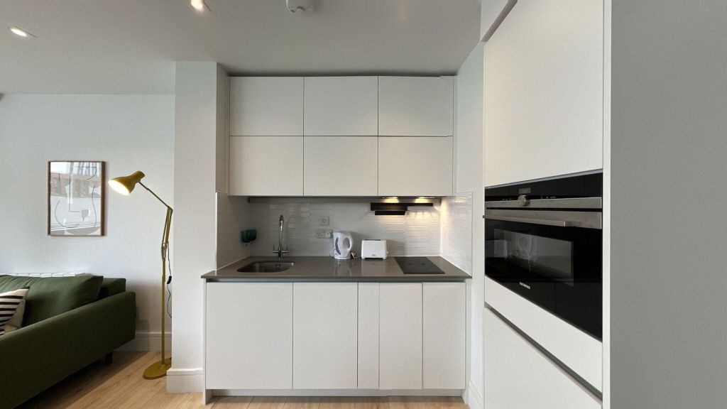 Property photo 2 of 12 Kitchen