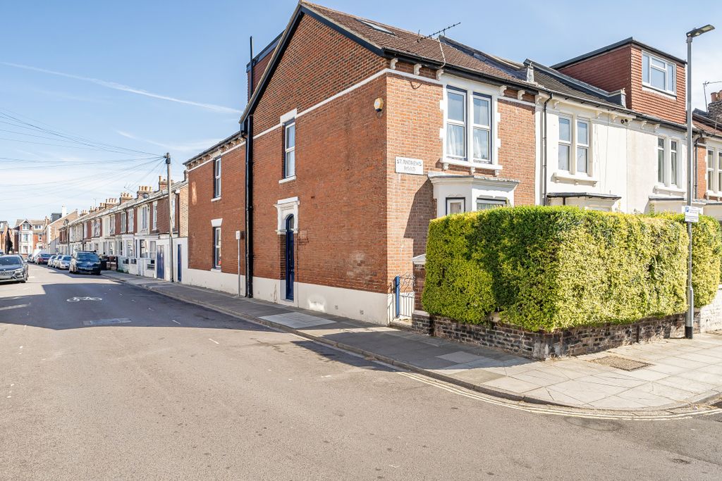 Property photo 1 of 23