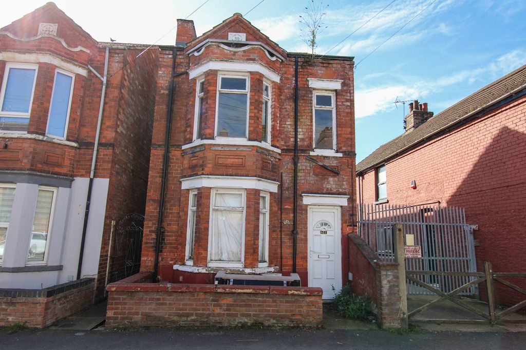 Property photo 1 of 6