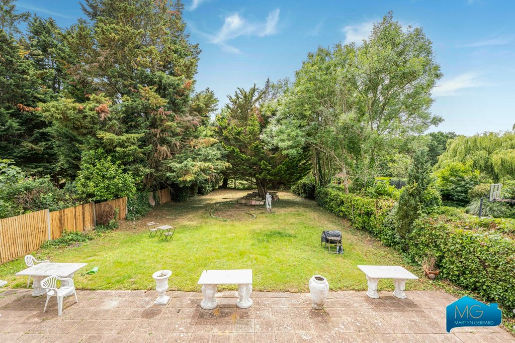Property photo 2 of 45 Picture No. 60