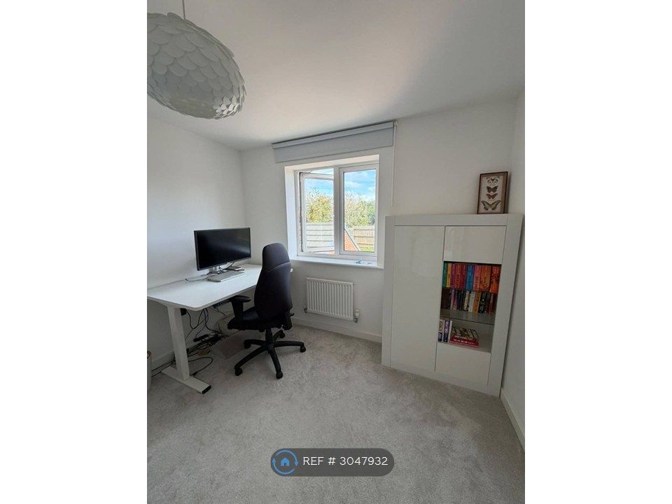 Property photo 3 of 14