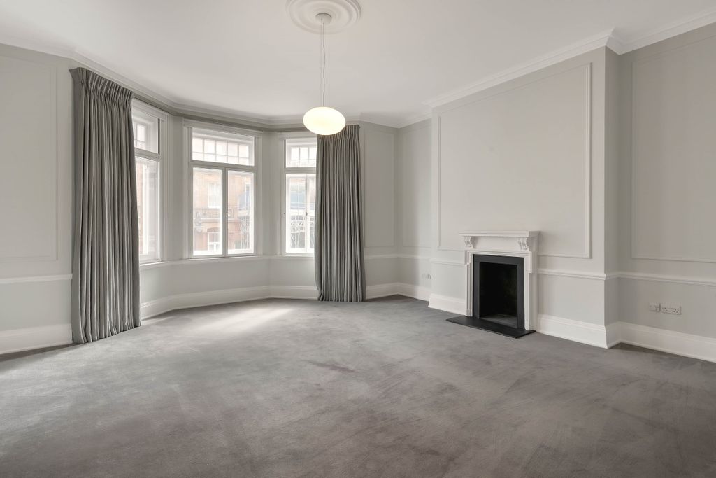 Property photo 2 of 5 Awinship-10043-01...