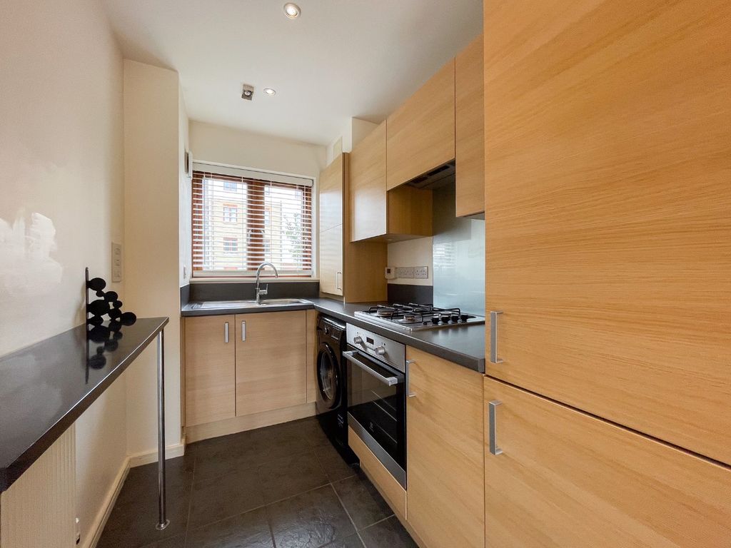 Property photo 3 of 14 4331576