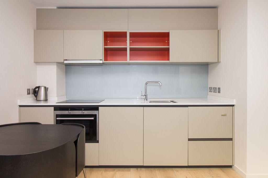 Property photo 2 of 8 Kitchen