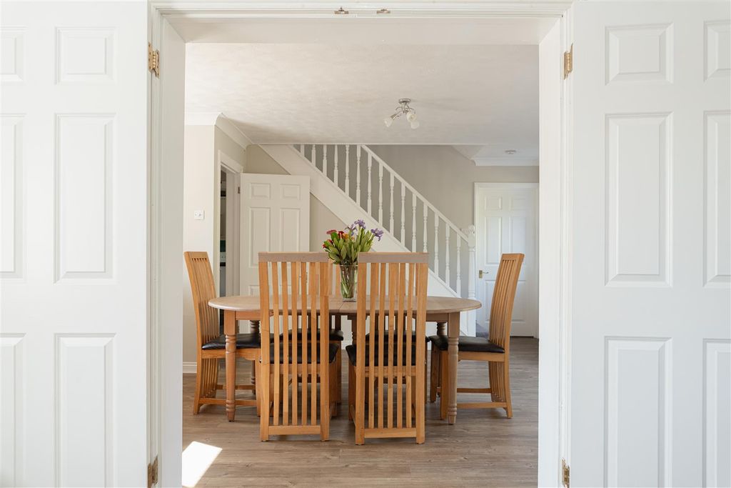 Property photo 2 of 21 16.Jpg