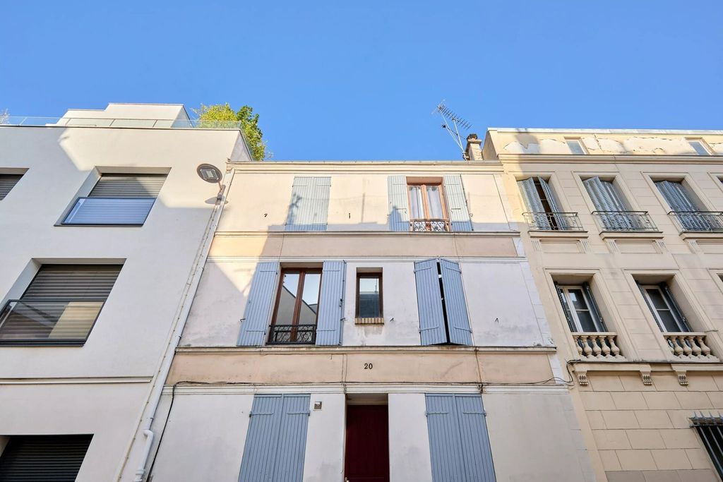 Property photo 1 of 32 Paris 15th: Santos Dumont - Building