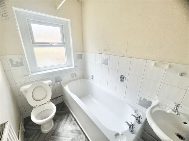 Additional image 4 of 2 bed terraced house to rentDinas Street, Plasmarl, Swansea SA6