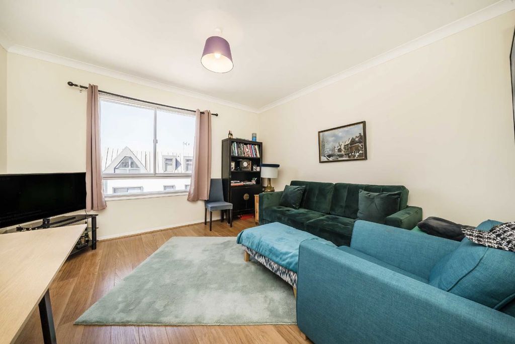 Property photo 2 of 4