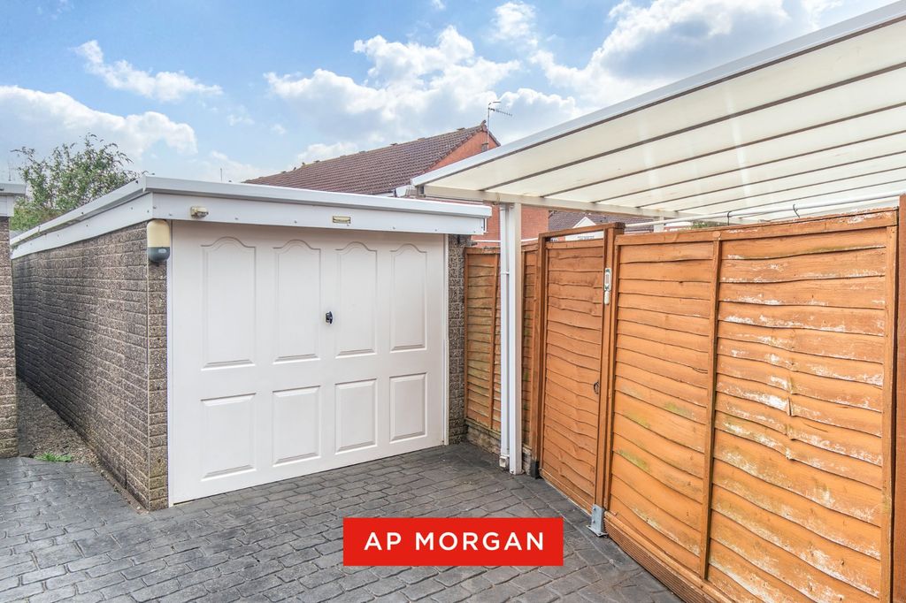 Property photo 2 of 17 Picture No. 09