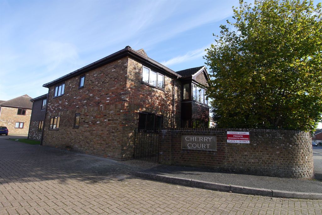 Property photo 1 of 7 (Main)
