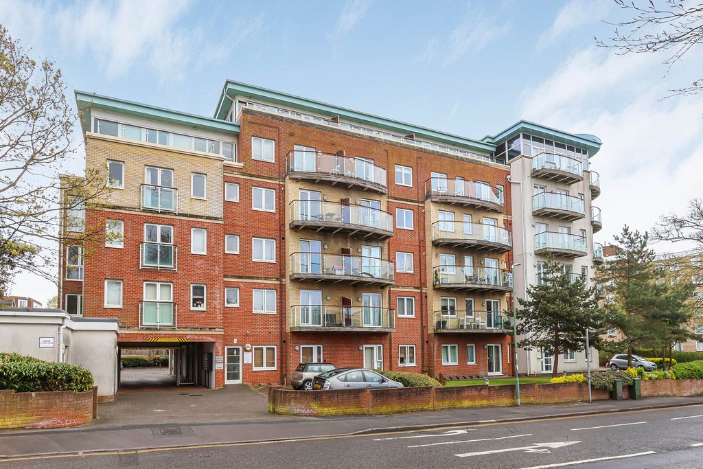 Property photo 1 of 13 333A0645