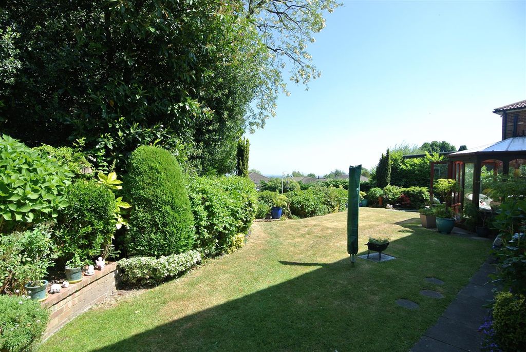 Property photo 2 of 32 Rear Garden New.Jpg